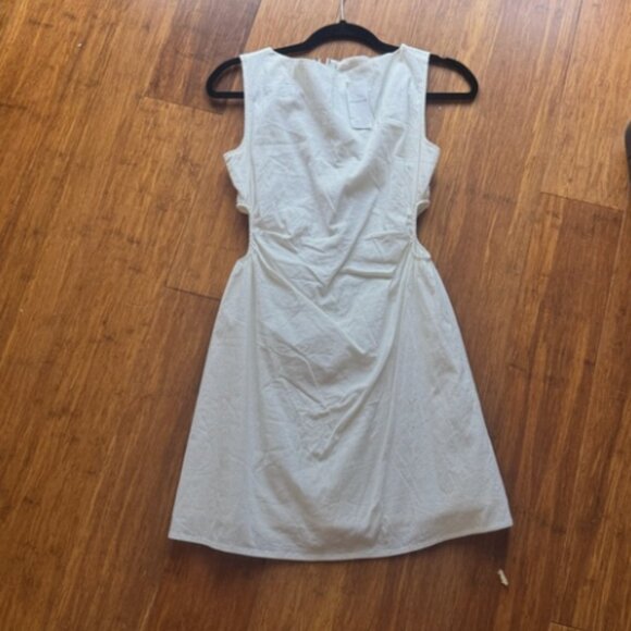 NWT abercrombie and fitch stretch cotton cutout mini dress - Picture 1 of 4
